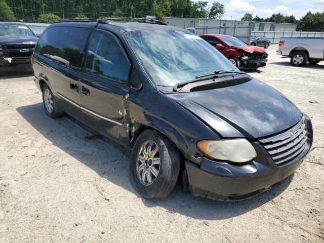 Photo 3 VIN: 2A4GP54L86R608417 - CHRYSLER TOWN & COU 