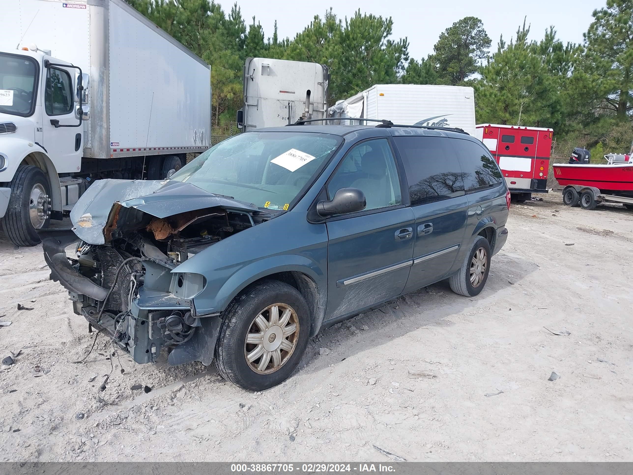 Photo 1 VIN: 2A4GP54L86R826244 - CHRYSLER TOWN & COUNTRY 