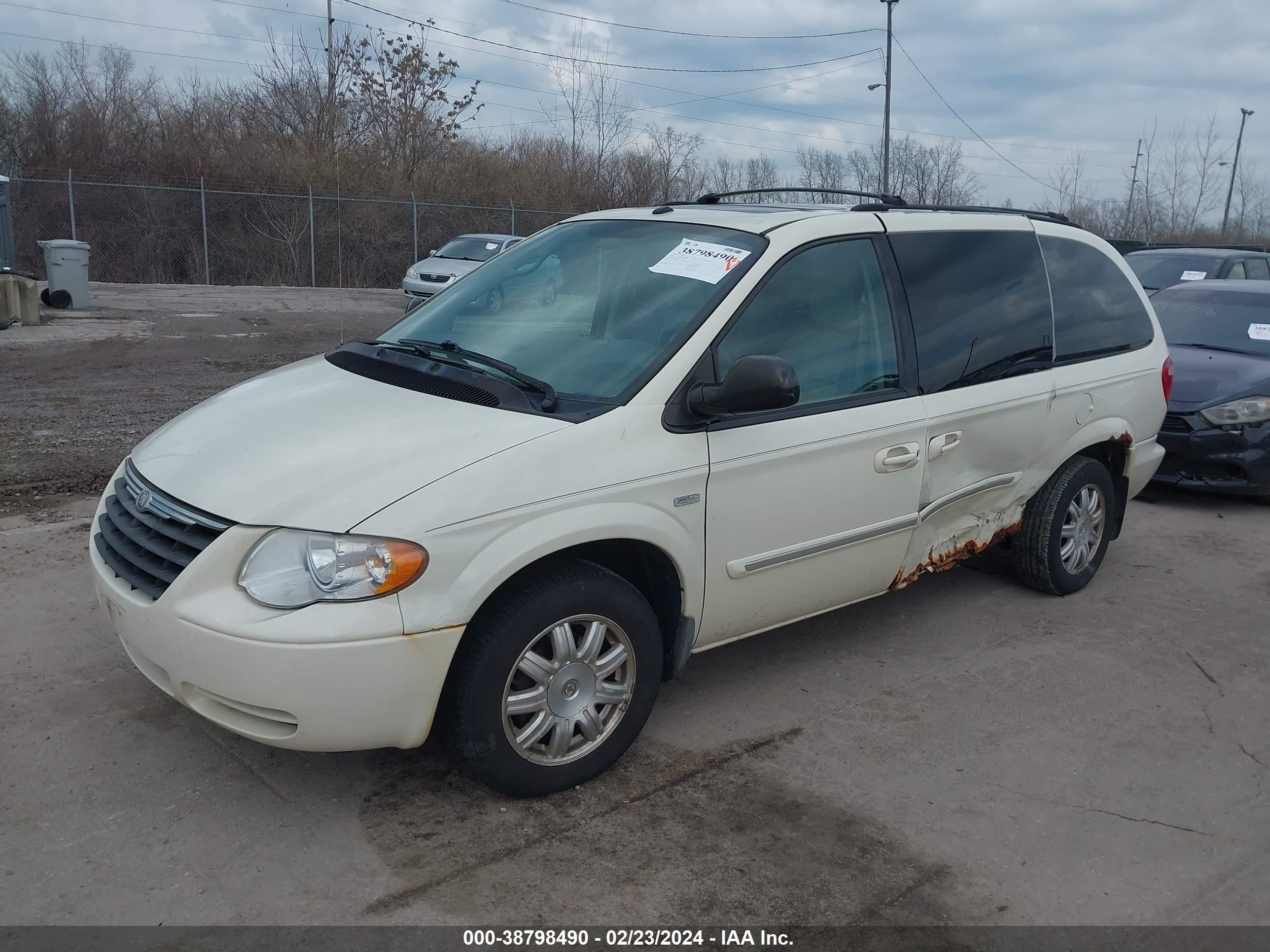 Photo 1 VIN: 2A4GP54L87R173299 - CHRYSLER TOWN & COUNTRY 