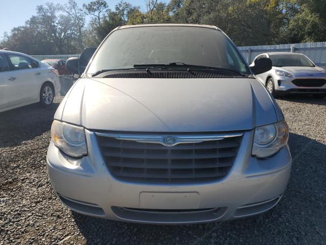 Photo 4 VIN: 2A4GP54L96R760657 - CHRYSLER TOWN & COU 