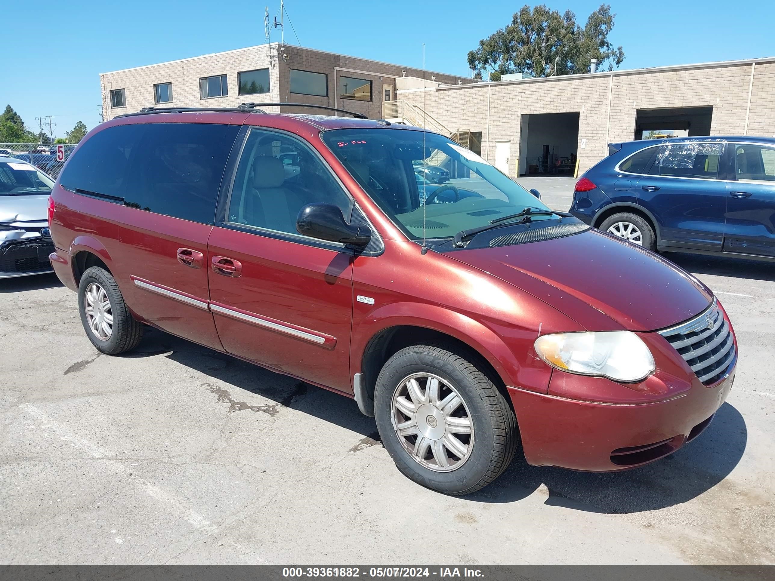 Photo 0 VIN: 2A4GP54L97R172498 - CHRYSLER TOWN & COUNTRY 