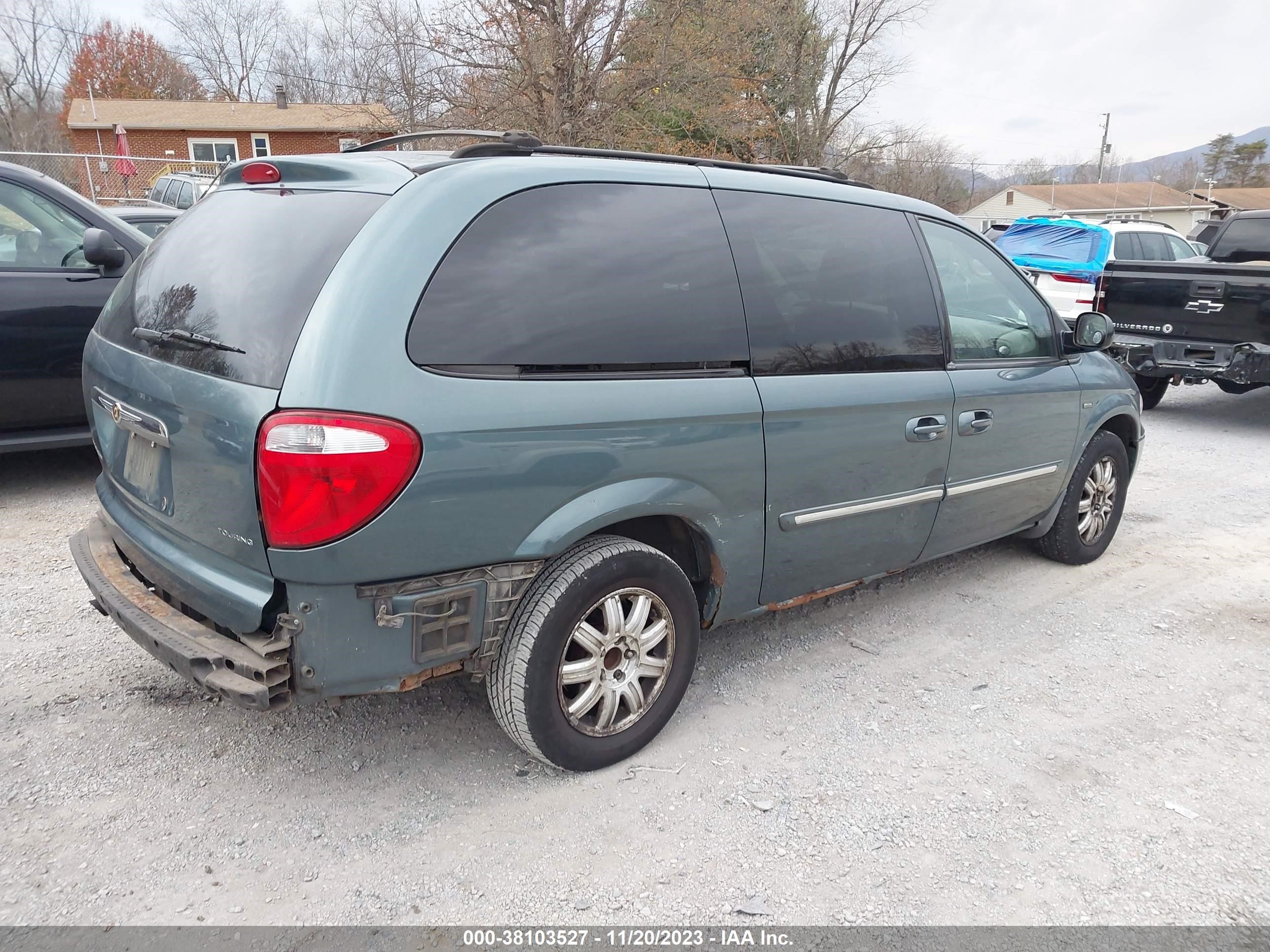 Photo 3 VIN: 2A4GP54LX7R273131 - CHRYSLER TOWN & COUNTRY 