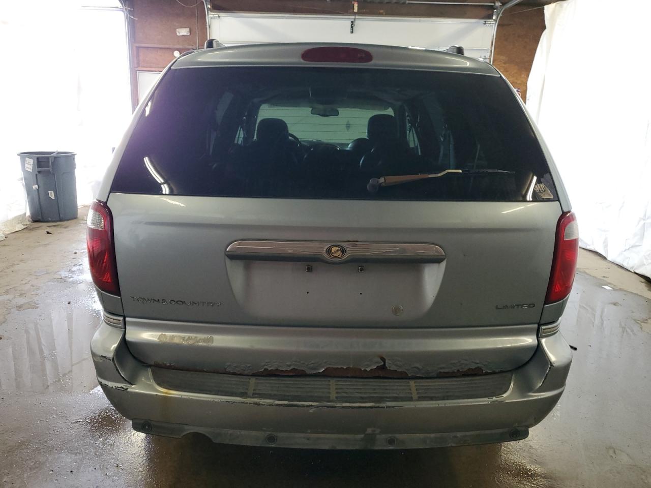 Photo 5 VIN: 2A4GP64L86R708720 - CHRYSLER TOWN & COUNTRY 