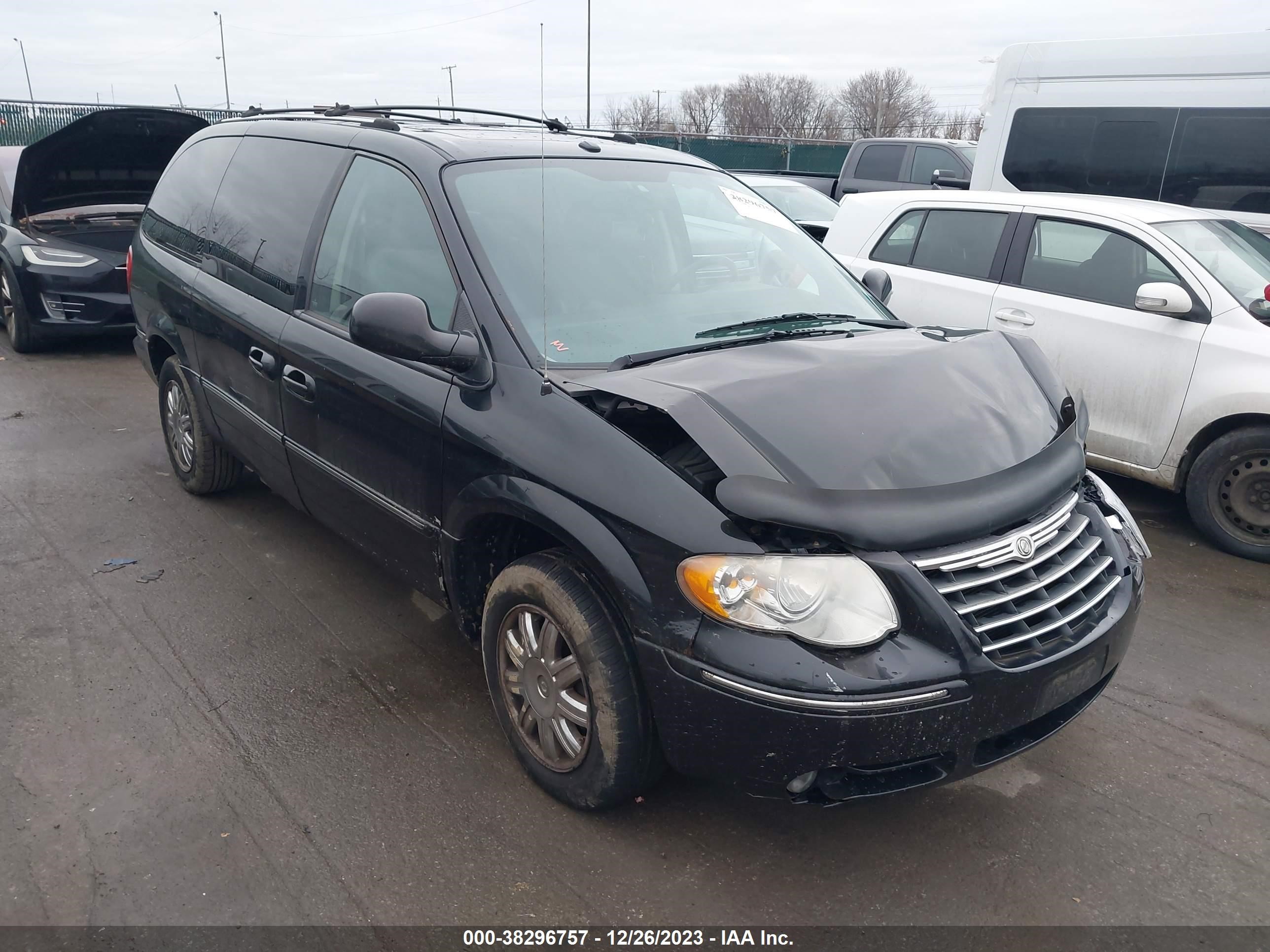 Photo 0 VIN: 2A4GP64LX7R144778 - CHRYSLER TOWN & COUNTRY 