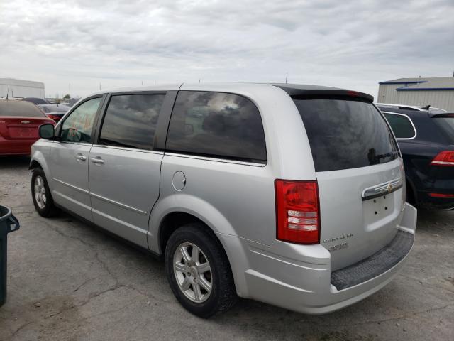 Photo 2 VIN: 2A4RR2D11AR392130 - CHRYSLER TOWN &AMP COU 