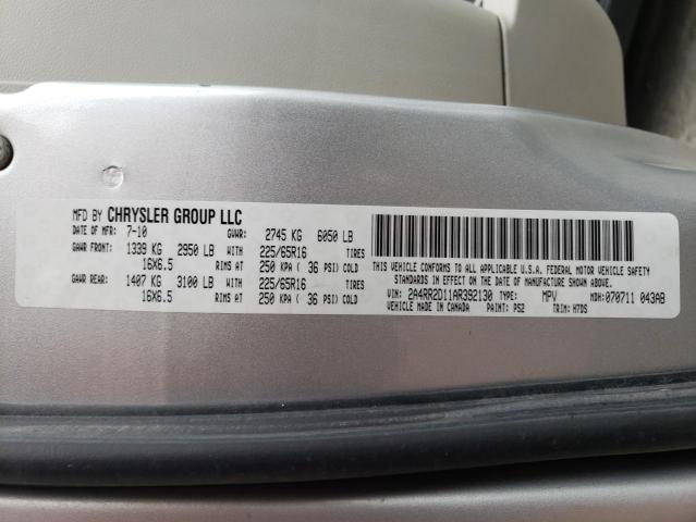 Photo 9 VIN: 2A4RR2D11AR392130 - CHRYSLER TOWN &AMP COU 