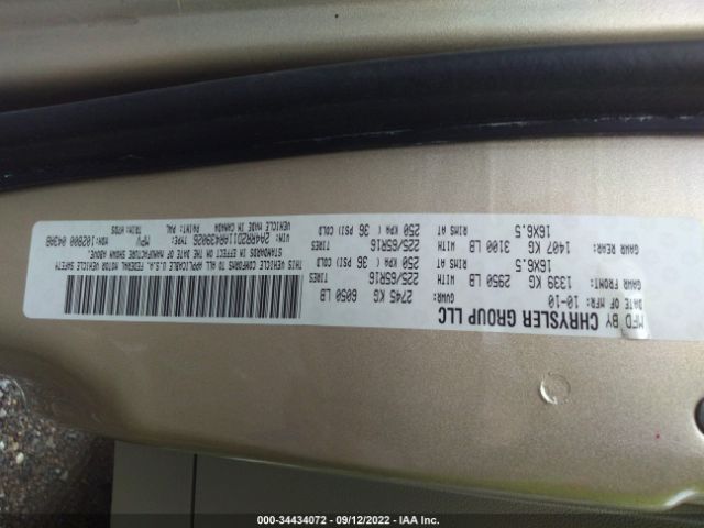 Photo 8 VIN: 2A4RR2D11AR439026 - CHRYSLER TOWN & COUNTRY 