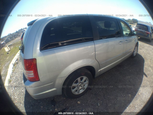 Photo 3 VIN: 2A4RR2D12AR422400 - CHRYSLER TOWN & COUNTRY 