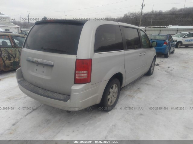 Photo 3 VIN: 2A4RR2D14AR321746 - CHRYSLER TOWN & COUNTRY 