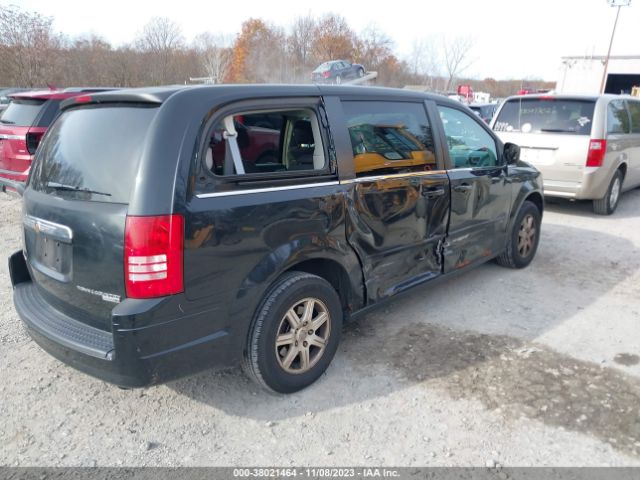 Photo 3 VIN: 2A4RR2D14AR415383 - CHRYSLER TOWN & COUNTRY 