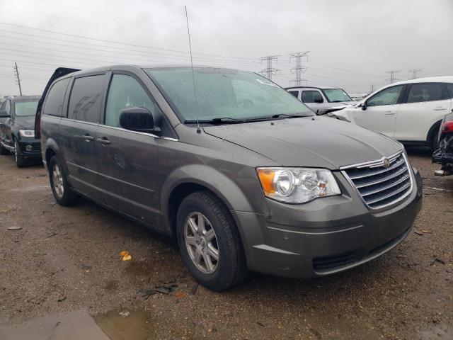 Photo 3 VIN: 2A4RR2D14AR448643 - CHRYSLER MINIVAN 