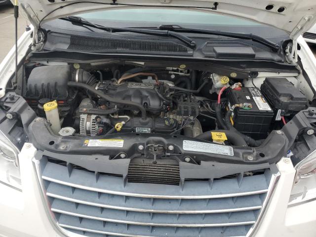 Photo 11 VIN: 2A4RR2D15AR376738 - CHRYSLER TOWN & COU 