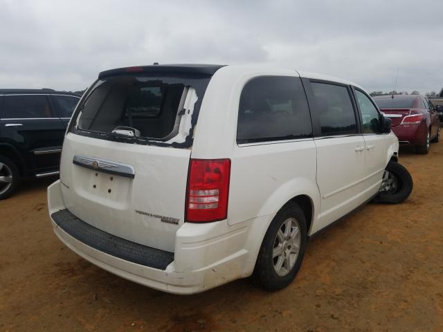 Photo 3 VIN: 2A4RR2D15AR456394 - CHRYSLER TOWN & COU 