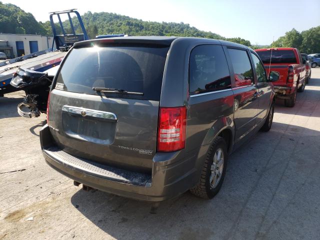 Photo 3 VIN: 2A4RR2D17AR338363 - CHRYSLER TOWN &AMP COU 