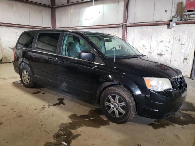 Photo 3 VIN: 2A4RR2D18AR391475 - CHRYSLER MINIVAN 