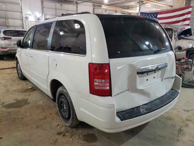 Photo 2 VIN: 2A4RR2D18AR456504 - CHRYSLER TOWN &AMP COU 