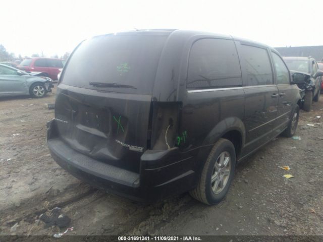 Photo 3 VIN: 2A4RR2D19AR456303 - CHRYSLER TOWN & COUNTRY 