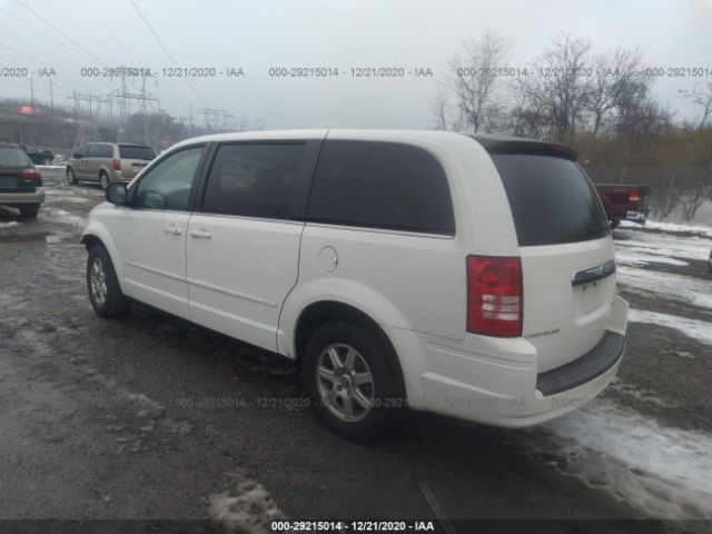 Photo 2 VIN: 2A4RR2D1XAR329981 - CHRYSLER TOWN & COUNTRY 