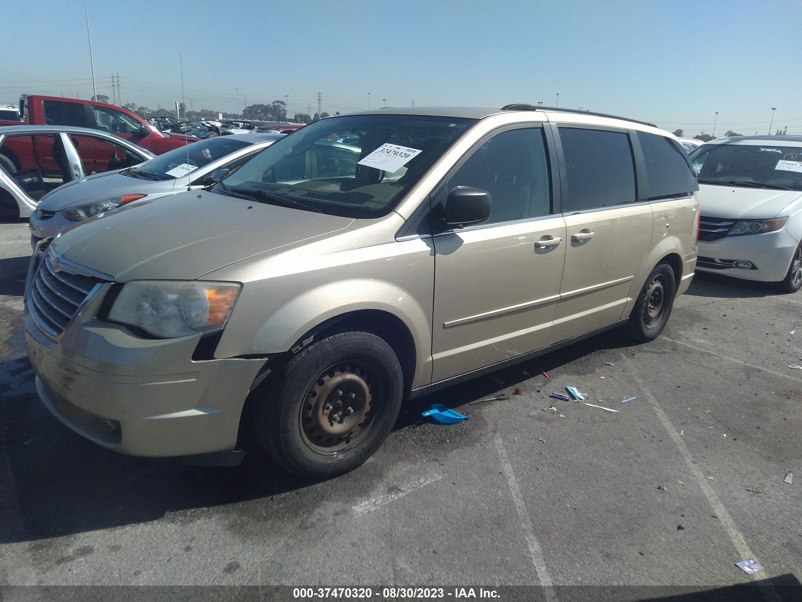 Photo 1 VIN: 2A4RR4DE1AR280023 - CHRYSLER TOWN & COUNTRY 