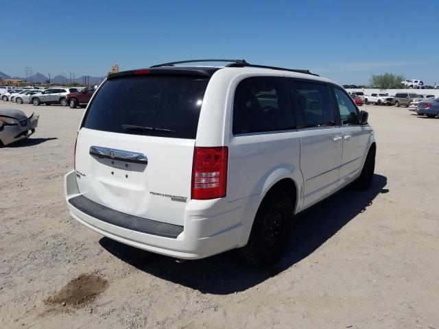 Photo 3 VIN: 2A4RR4DE1AR309763 - CHRYSLER TOWN & COU 