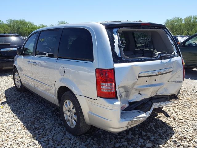 Photo 2 VIN: 2A4RR4DE2AR113718 - CHRYSLER TOWN & COU 