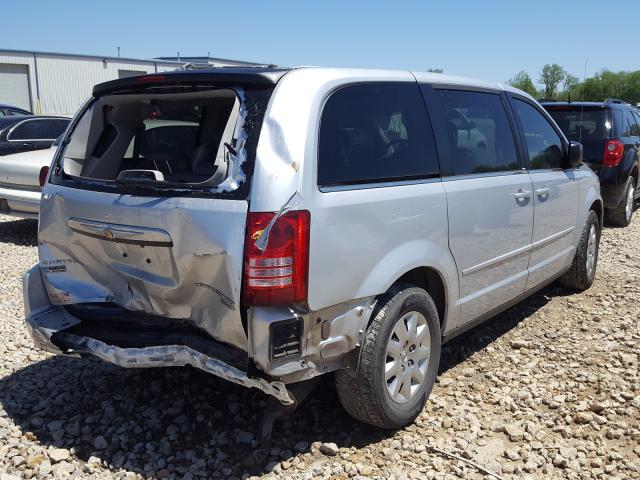 Photo 3 VIN: 2A4RR4DE2AR113718 - CHRYSLER TOWN & COU 