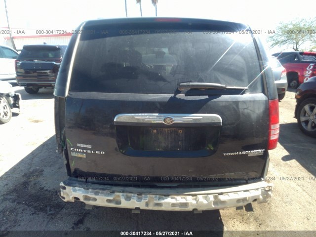 Photo 5 VIN: 2A4RR4DE2AR141096 - CHRYSLER TOWN & COUNTRY 