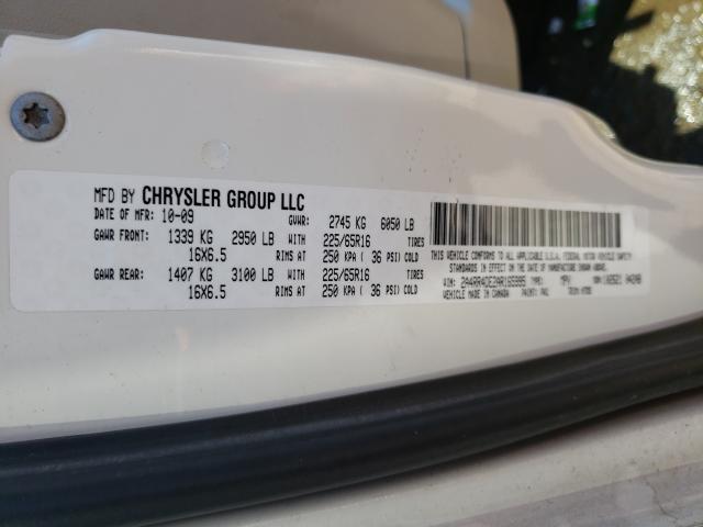 Photo 9 VIN: 2A4RR4DE2AR165995 - CHRYSLER TOWN &AMP COU 