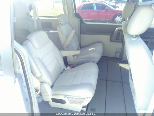 Photo 7 VIN: 2A4RR4DE2AR259312 - CHRYSLER TOWN & COUNTRY 