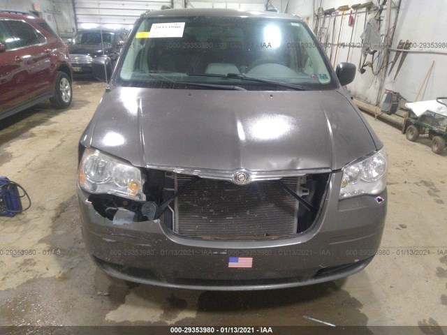 Photo 5 VIN: 2A4RR4DE2AR347034 - CHRYSLER TOWN & COUNTRY 