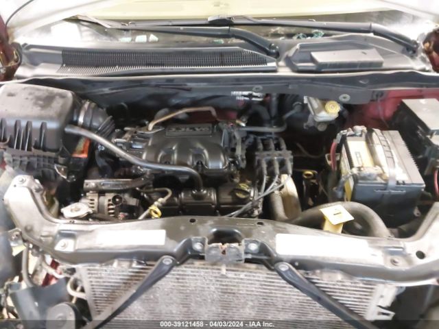 Photo 9 VIN: 2A4RR4DE3AR105529 - CHRYSLER TOWN & COUNTRY 