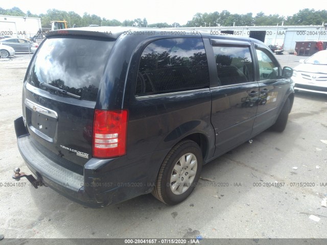 Photo 3 VIN: 2A4RR4DE3AR142810 - CHRYSLER TOWN & COUNTRY 