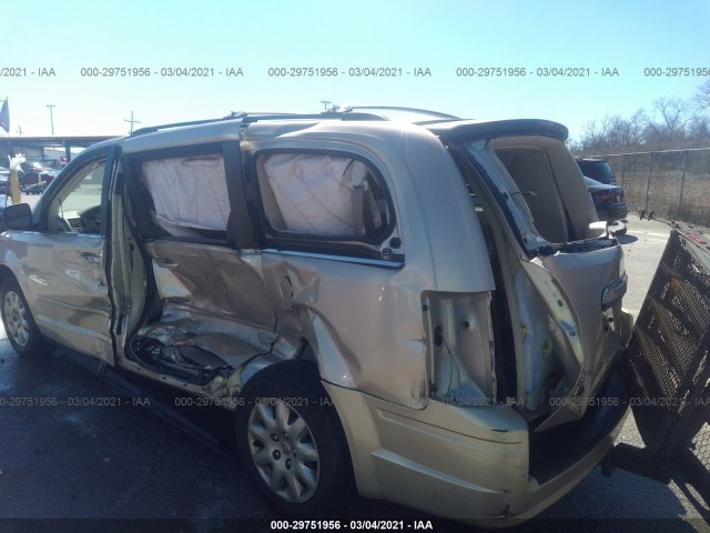 Photo 5 VIN: 2A4RR4DE3AR178223 - CHRYSLER TOWN & COUNTRY 