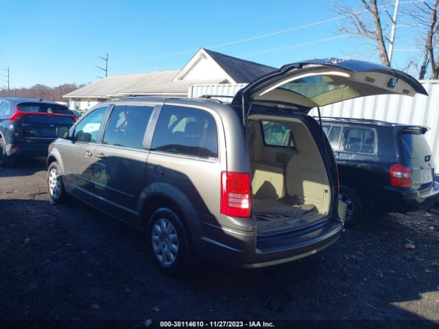 Photo 2 VIN: 2A4RR4DE3AR226464 - CHRYSLER TOWN & COUNTRY 