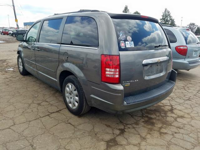 Photo 2 VIN: 2A4RR4DE3AR314883 - CHRYSLER TOWN & COU 