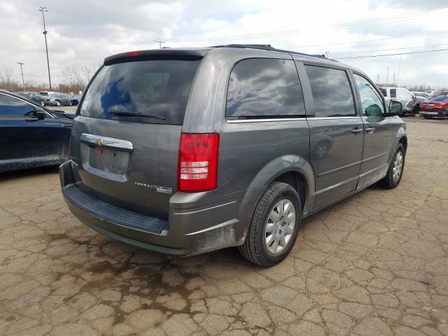 Photo 3 VIN: 2A4RR4DE3AR314883 - CHRYSLER TOWN & COU 