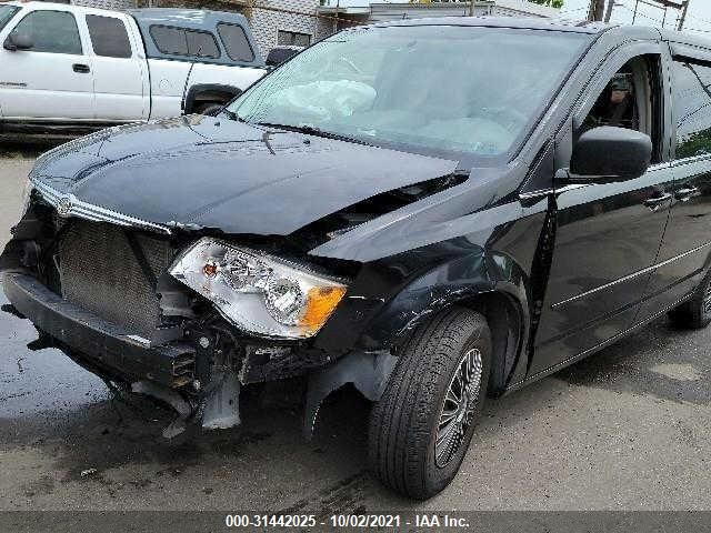 Photo 5 VIN: 2A4RR4DE5AR227535 - CHRYSLER TOWN & COUNTRY 