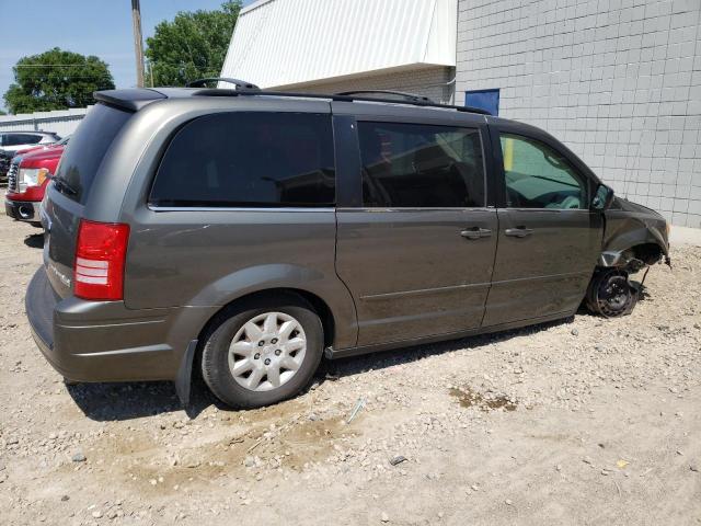 Photo 2 VIN: 2A4RR4DE5AR241824 - CHRYSLER TOWN & COU 