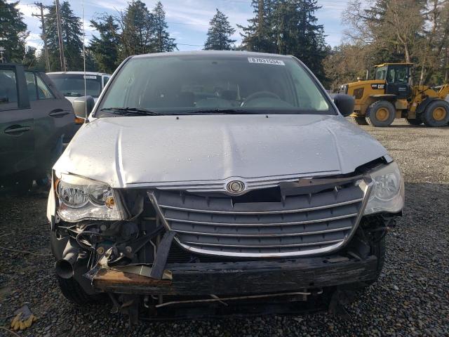 Photo 4 VIN: 2A4RR4DE6AR156863 - CHRYSLER TOWN & COU 