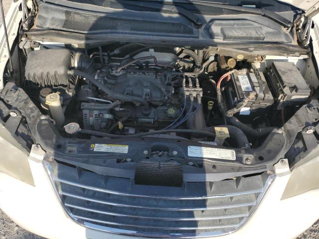 Photo 11 VIN: 2A4RR4DE6AR213336 - CHRYSLER TOWN & COU 