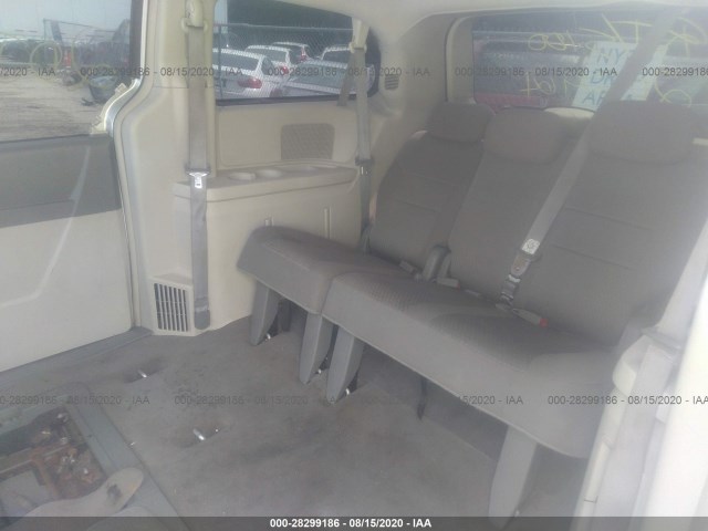 Photo 7 VIN: 2A4RR4DE9AR114770 - CHRYSLER TOWN & COUNTRY 