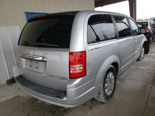 Photo 3 VIN: 2A4RR4DE9AR150703 - CHRYSLER TOWN &AMP COU 