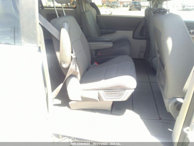 Photo 7 VIN: 2A4RR4DEXAR127530 - CHRYSLER TOWN & COUNTRY 