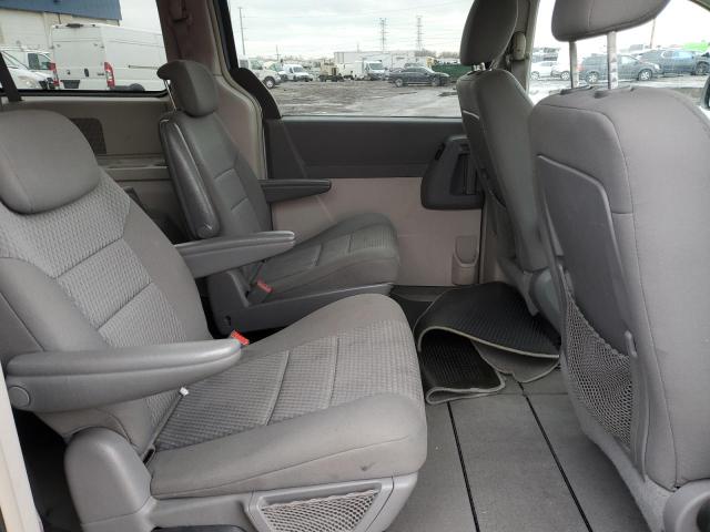 Photo 10 VIN: 2A4RR4DEXAR143081 - CHRYSLER TOWN & COU 