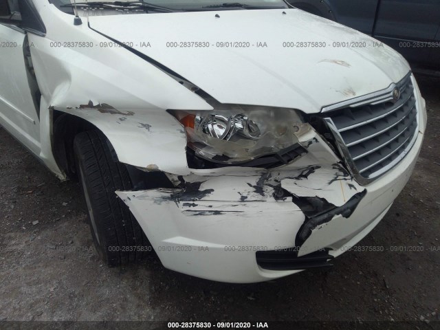 Photo 5 VIN: 2A4RR4DEXAR309664 - CHRYSLER TOWN & COUNTRY 