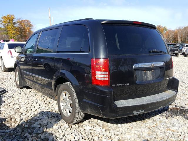 Photo 2 VIN: 2A4RR5D10AR131914 - CHRYSLER TOWN & COU 