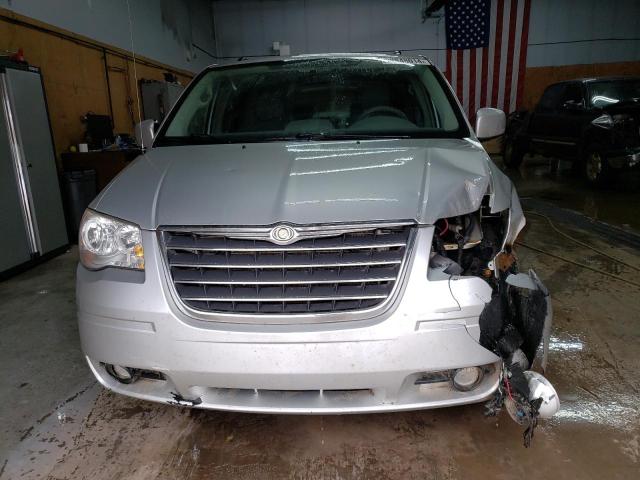 Photo 4 VIN: 2A4RR5D10AR142296 - CHRYSLER MINIVAN 