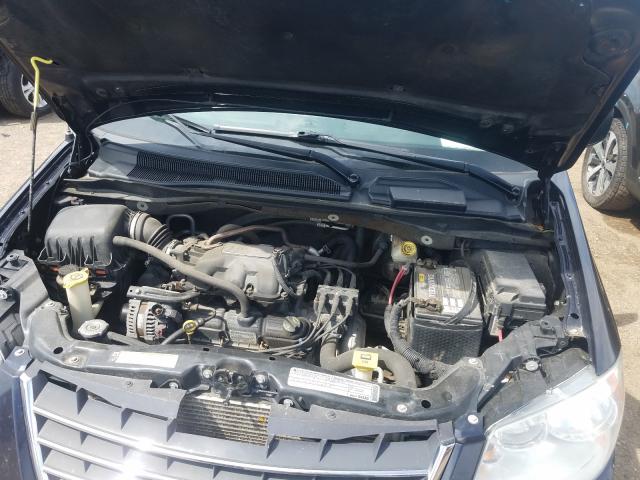 Photo 6 VIN: 2A4RR5D10AR150740 - CHRYSLER TOWN & COU 