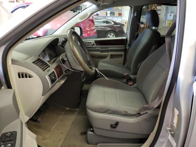 Photo 6 VIN: 2A4RR5D10AR243502 - CHRYSLER TOWN & COU 