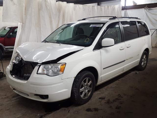 Photo 1 VIN: 2A4RR5D10AR257738 - CHRYSLER TOWN & COU 